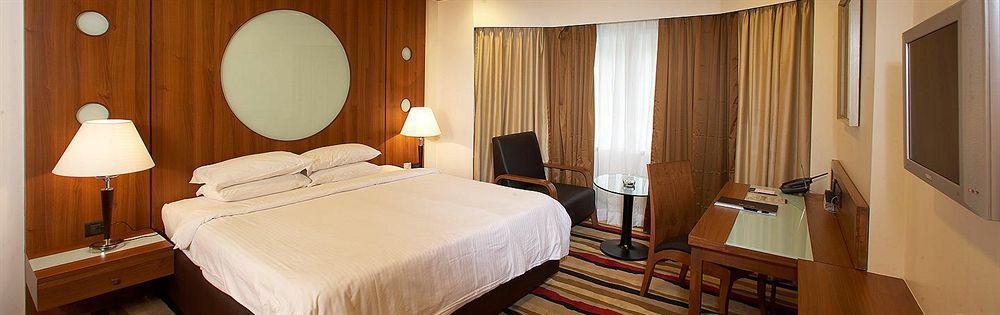 The Residency, Hotel 4*